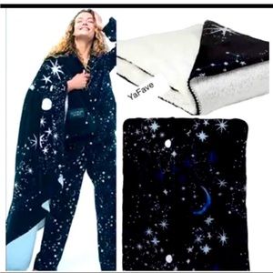 Victoria’s Secret Celestial Moon, Stars, & Planets Throw Sherpa Blanket NWT